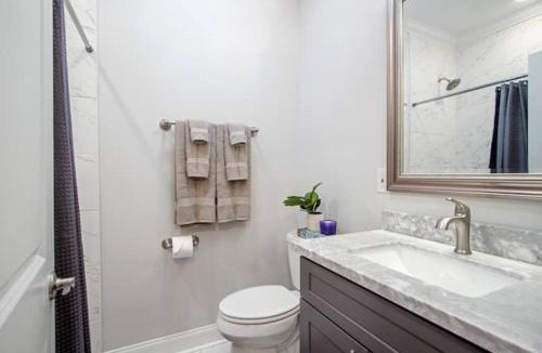 Tulane - Gravier House | Bright & Inviting 5BR Home near FQ and Superdome