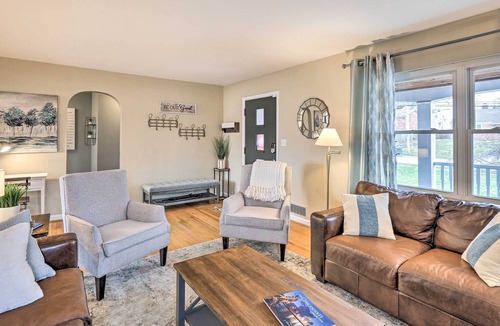 Anderson Township House | Bright & Spacious Cincinnati Retreat w/ Hot Tub!
