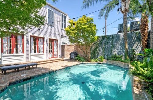 Lower Garden District Villa | Bright Villa w Heated Pool & Pool Table 5br 4ba