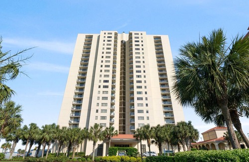Arcadian Shores Condo | Brighton 1702 Oceanfront on 17th floor