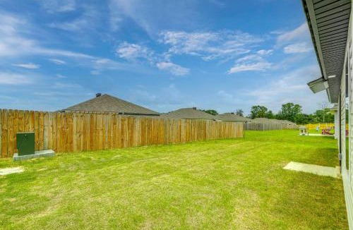 Cabot House | Bring Your Pets! Family-Friendly Getaway in Cabot