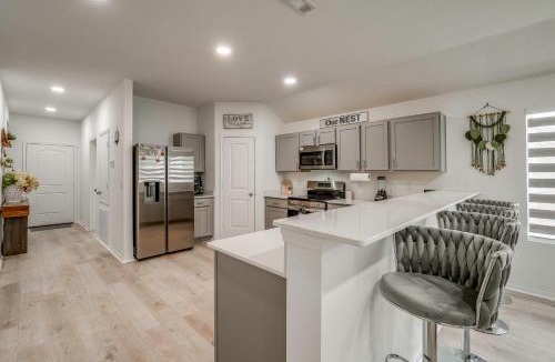 Cabot House | Bring Your Pets! Family-Friendly Getaway in Cabot