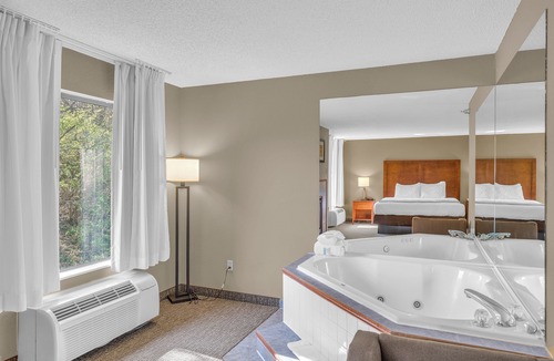 Bristol Hotel | Bristol Arcadia Inn