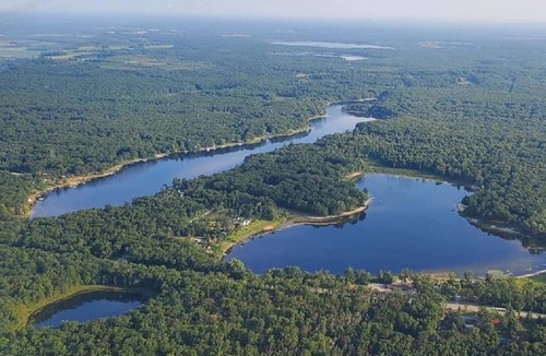 Branch Cabin | Brown Bear Bunker-All Seasons Log Cabin Retreat -Relax, Swim, Hike, ATV and Fish