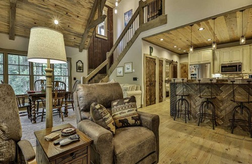 McCaysville Cabin | Brown Trout Lodge by Mountain Oasis | Fightingtown Creek Retreat