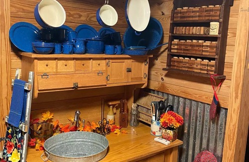 Webster Parish Cottage | "Bucking Bull Bunkhouse" on Bucking Bull Farm