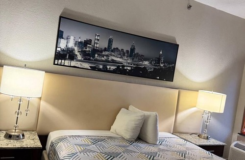Cumberland Hotel | Budgetel Inns & Suites - Atlanta Galleria Stadium