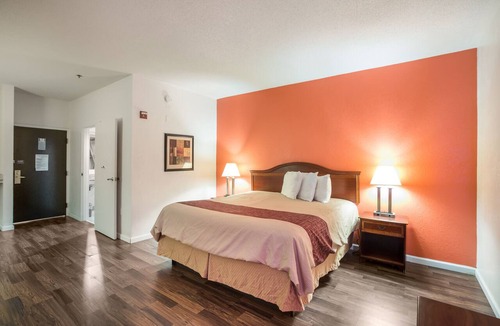 Cumberland Hotel | Budgetel Inns & Suites - Atlanta Galleria Stadium