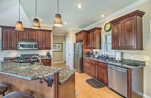 Bull Shoals House | Bull Shoals Retreat with Panoramic River Views – A Peaceful Escape Awaits!