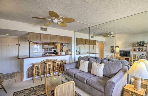 Burnt Store Marina Condo | Burnt Store Marina Condo: Boat, Swim, Golf!