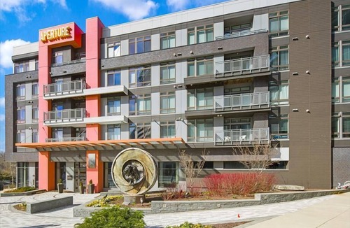 Reston Apartment | Business Traveler Friendly w desk & Wi-Fi | Fairfax County