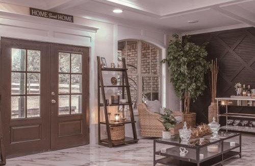 McDonough Villa | Bustamante Ranch - Sovereign Lodge