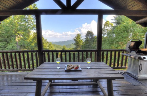 Almond Cabin | Cabin ∙ 2 bedrooms ∙ 6 guests