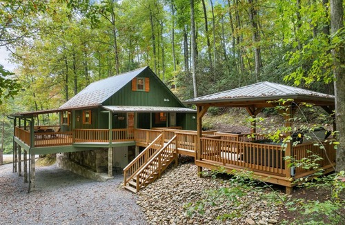 Cosby Cabin | Cabin ∙ 2 bedrooms ∙ 6 guests