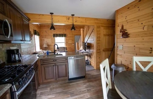 Gaylord House | Cabin 2418 - Grand Log Cabin at Beaver Creek Resort