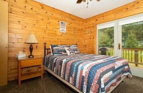 Gaylord House | Cabin 2418 - Grand Log Cabin at Beaver Creek Resort