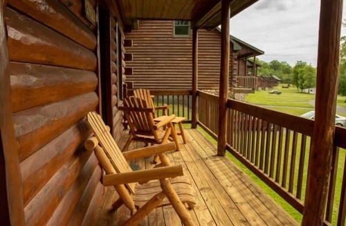 Gaylord House | Cabin 2462 - Roomy Log Cabin at Beaver Creek Resort