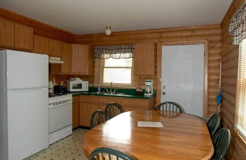 Gaylord House | Cabin 2475 - Eye-Catching Log Cabin inside Resort