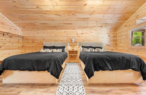 Hartwell Other | Cabin #8 Studio with Kitchenette