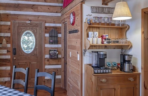 Dial Cabin | Cabin+Hot Tub+Creek+Natl Forest+Fire Pit+Pool Table