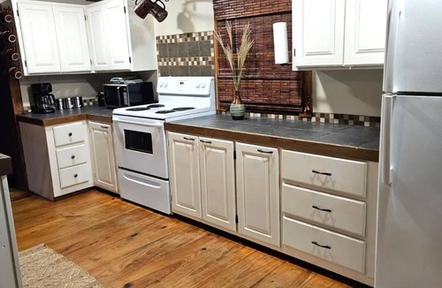Everton Cabin | Cabin in the Woodsnn