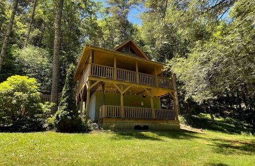 Mustoe Cabin | CABIN MINS TO SNOWSHOE-RESORT,BIKING,HIKING,MOTORCYCLE RIDING