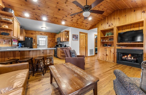 Bryson City Cabin | Cabin near creek w/hot tub and fire pit -Stay at World's Inn