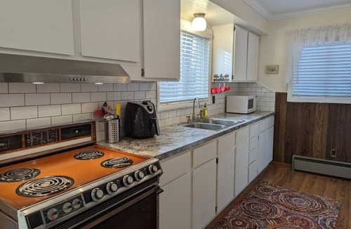 Briley Cottage | Cabin on the lake orv’s and campers welcome!