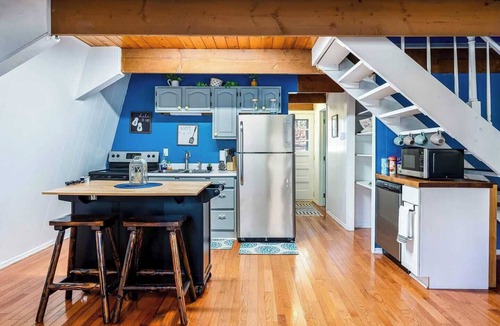 Alpine Lake Cabin | Cabin retreat w/deck & lake access
