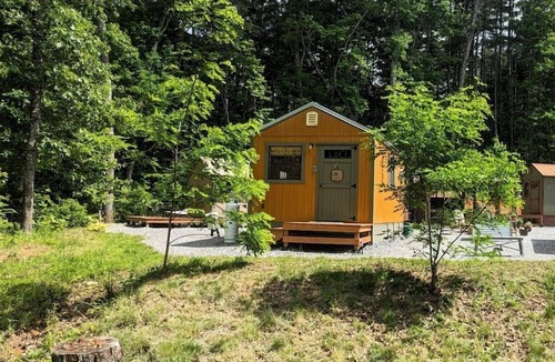 Sylva Cabin | Cabin Retreat with Scenic Ridge Views & Firepit Pavilion in Sylva, North Carolina