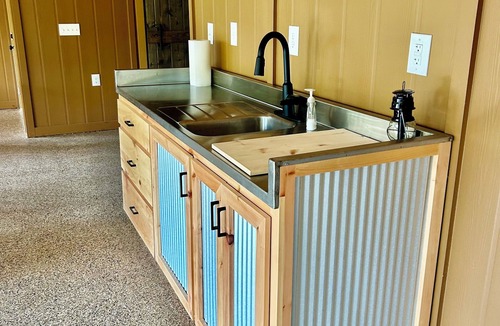 Northport Cabin | Cabin sitting on 60 acres, minutes from Bryant Denny Stadium