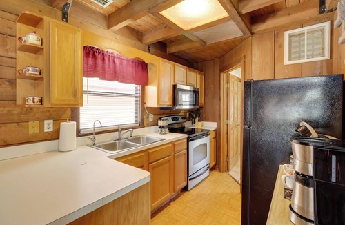Okeechobee Cabin | Cabin w/Boat Launch & Pool Access in Okeechobee