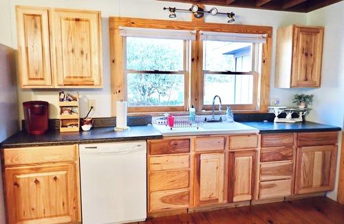 Todd Cabin | Cabin with yard, fireplace, pet friendly, near Boone, New River