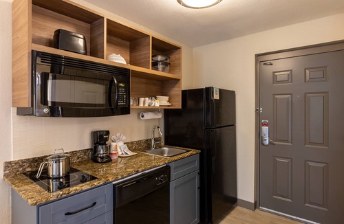 Okatie Hotel | Candlewood Suites Bluffton-Hilton Head by IHG