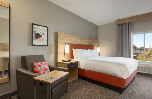 Lexington Hotel | Candlewood Suites - Lexington - Medical District by IHG