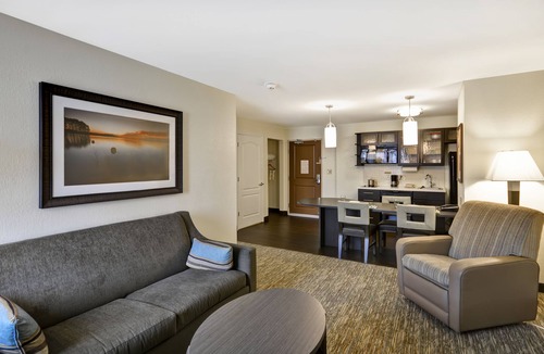 Smyrna Hotel | Candlewood Suites Smyrna - Nashville by IHG