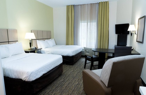 Stevensville Hotel | Candlewood Suites St. Joseph/Benton Harbor by IHG