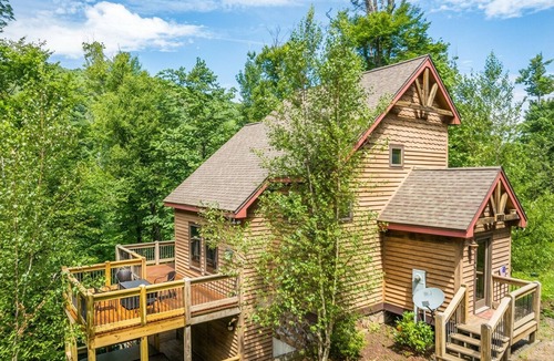McHenry Cottage | Canopy Escape by Taylor Made Deep Creek