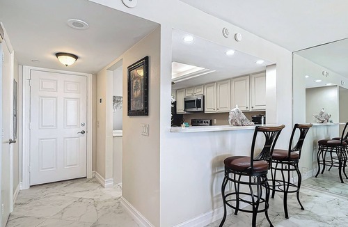 Winklers Condo | Caper Beach Club | FMB | Unit 904