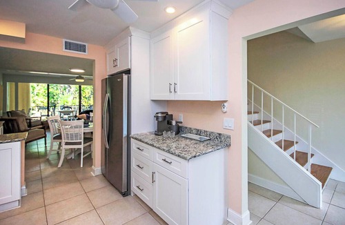 Sanibel House | Captain's Nest Sanibel, with Pergola on East End