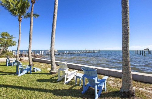 Captiva Cottage | Captiva Cottage # 7 Bayfront 1 Bedroom /1 Bath Cottage