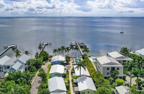 Captiva Cottage | Captiva Cottage # 7 Bayfront 1 Bedroom /1 Bath Cottage