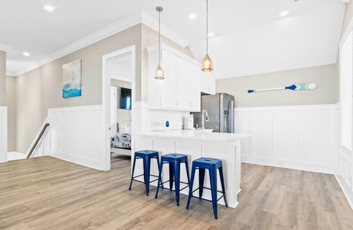 Crescent Beach House | Carolina Breeze 8BR Luxury Vacation Home
