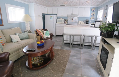 Old Town Cottage | Carriage House 'The Sugar Shack', Old Town Bay Saint Louis