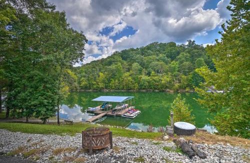 Caryville House | Caryville Home w/Private Dock & Norris Lake Views