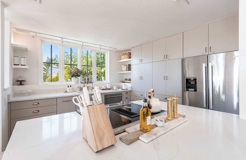 North Captiva House | Casa Blanca: Elegant Beachfront Oasis w/Golf Cart, Kayaks, and more!
