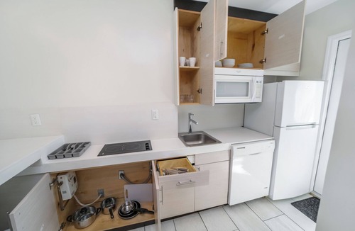 South Pointe Apartment | Casa Colaretta By At Mine Hospitality