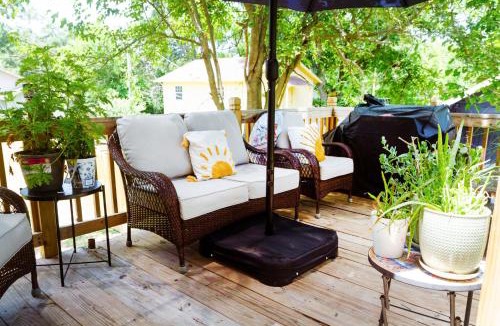 Mount Pleasant House | Casa Del Sol Guesthouse Family & Pet Friendly