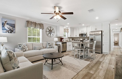 Crystal River House | Cast and Blast Fishing Lodge in Crystal River! BOAT PARKING! PRIVATE PROPERTY!