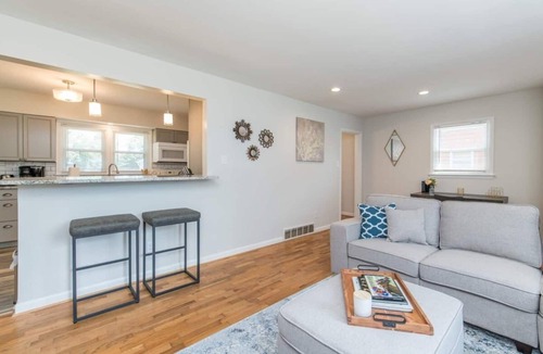 Open Gates House | Cecil's Cozy Cottage
